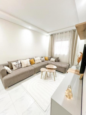 Lyana Home